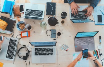 Header webinar tech